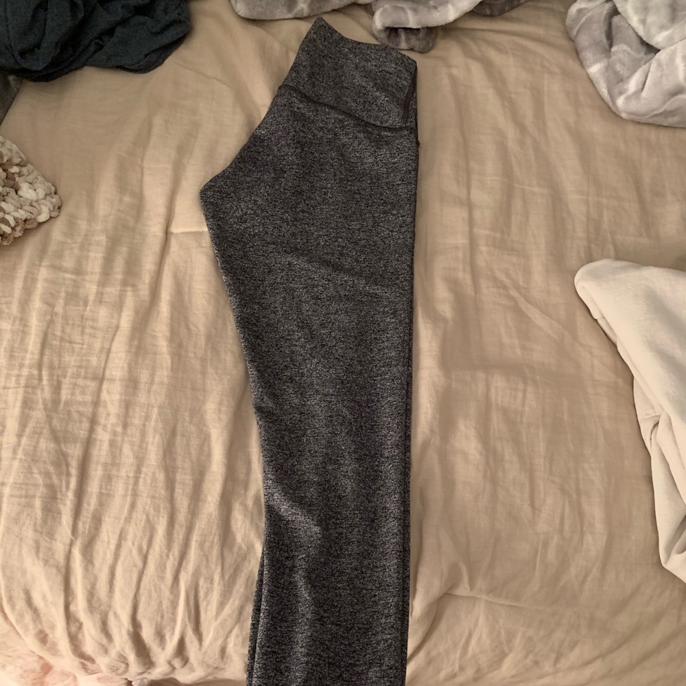 Lululemon Heathered Black Wonder Under Leggings